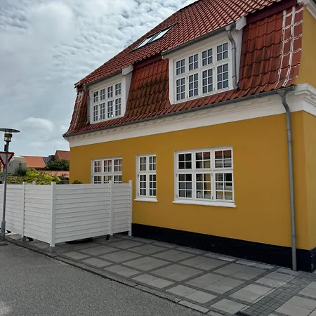 Apartment 2 Beliggende Og Lyst Indrettet
